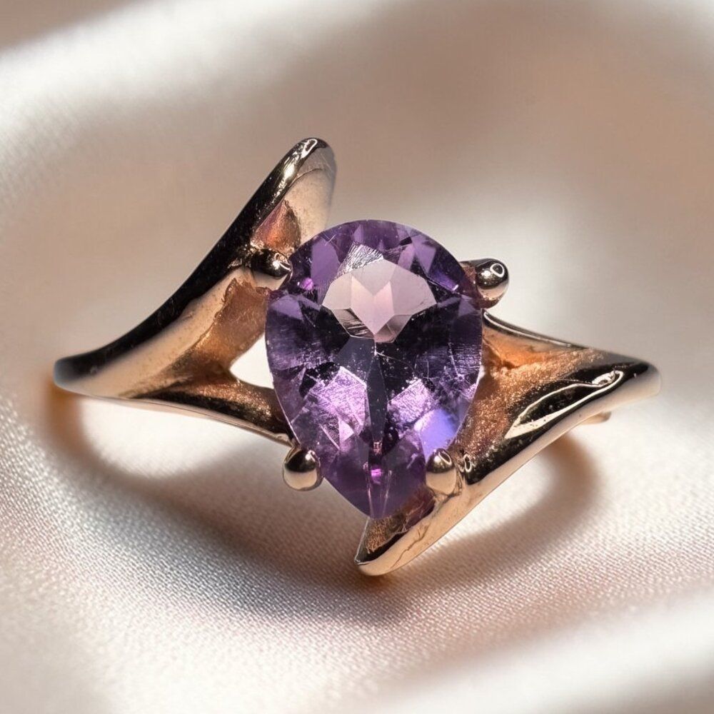 ESTATE- 10K Rose Gold Amethyst Ring -Solitaire Bypass -Size 6 -Pear Cut - 2.2g